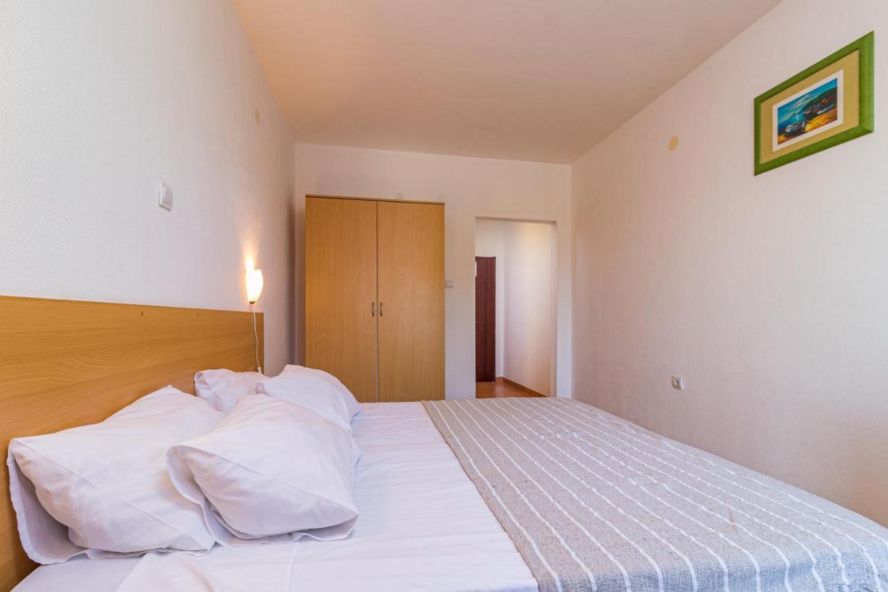 Apartments&rooms Alenka Banjole Buitenkant foto
